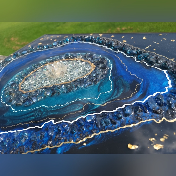 resin geode inspired wall art with real 24k gold flake and crystal quarts - Picture 9 of 17